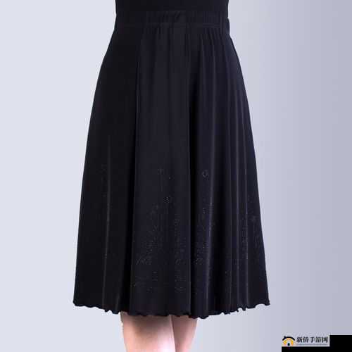 妈妈半截裙高腰烫钻：尽显优雅气质