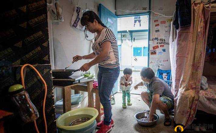 打工和妈妈住一起了怎么办：能不能搬出去住