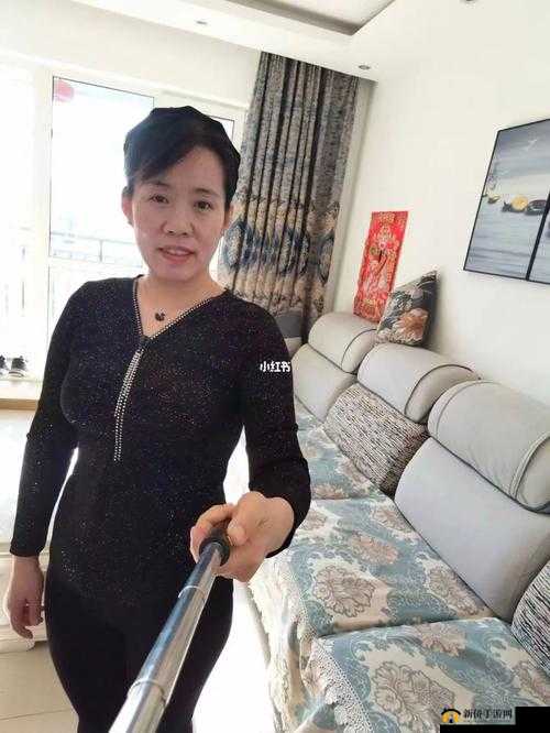 沈阳 45 岁老阿姨喷了好几次：事件引发关注