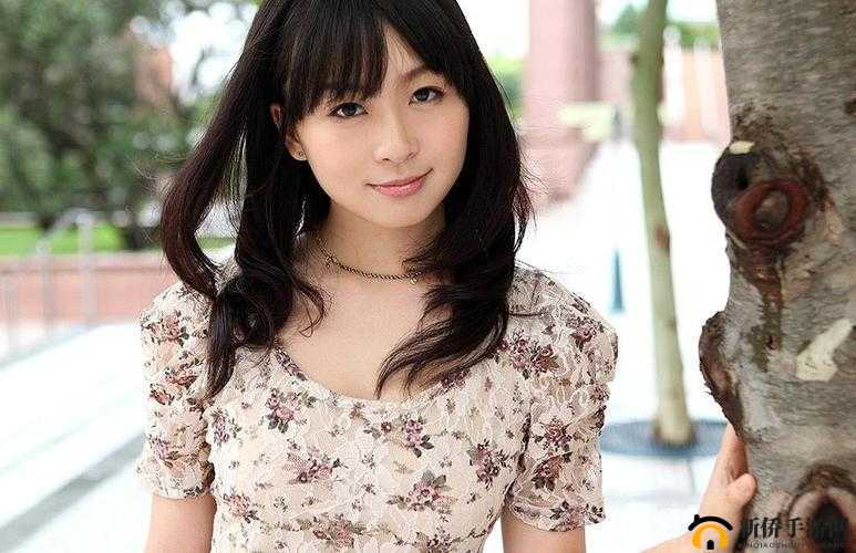 羞羞答答羽月希：日本知名女演员