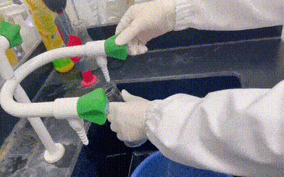 化学实验室学霸用试管让学渣哭了