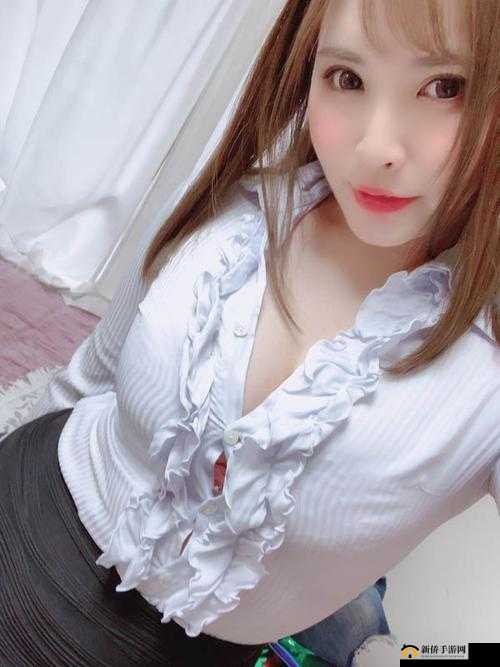 藤白桃羽：青春活力的闪耀之星