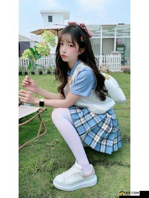 白色 jk 六年级扣出桨：纯洁与诱惑的交织