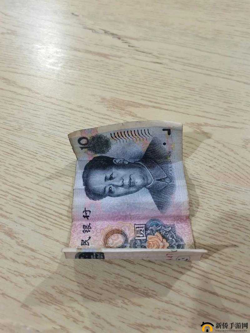 我半夜情不自禁摸了妹妹那丰满的奶 C