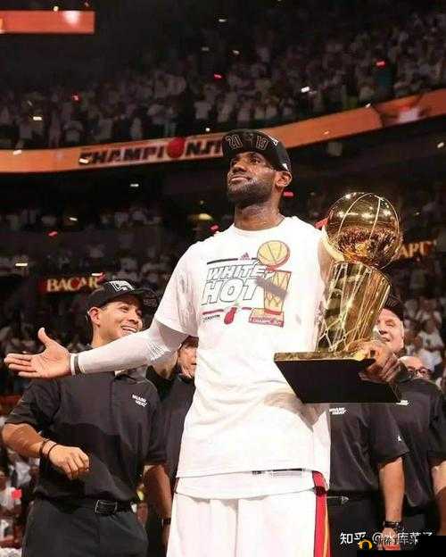 NBA LIVE中获取詹姆斯球员的攻略及至尊赛事全面玩法详解