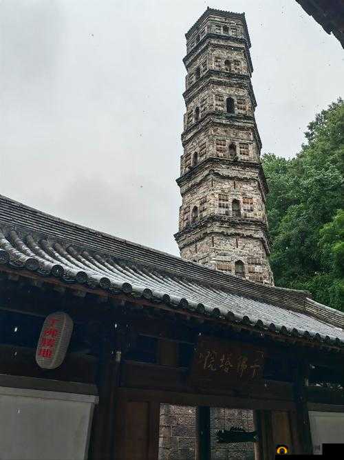 美丽的黄色清风阁：古韵悠悠，诗意栖居之所