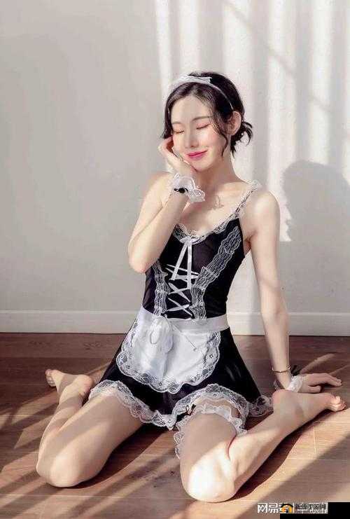 少妇野外激情：搡揉 BB 与 BBB 的疯狂行径