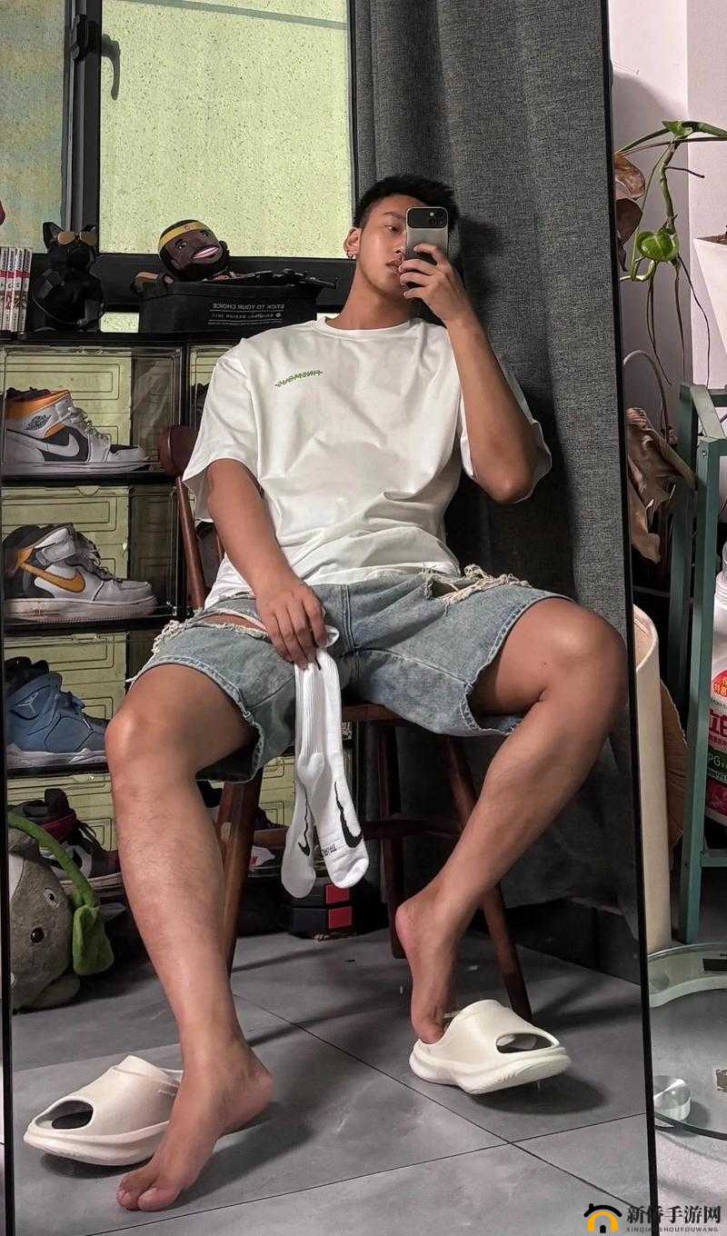 玩帅体育生独特的几把取精经历分享