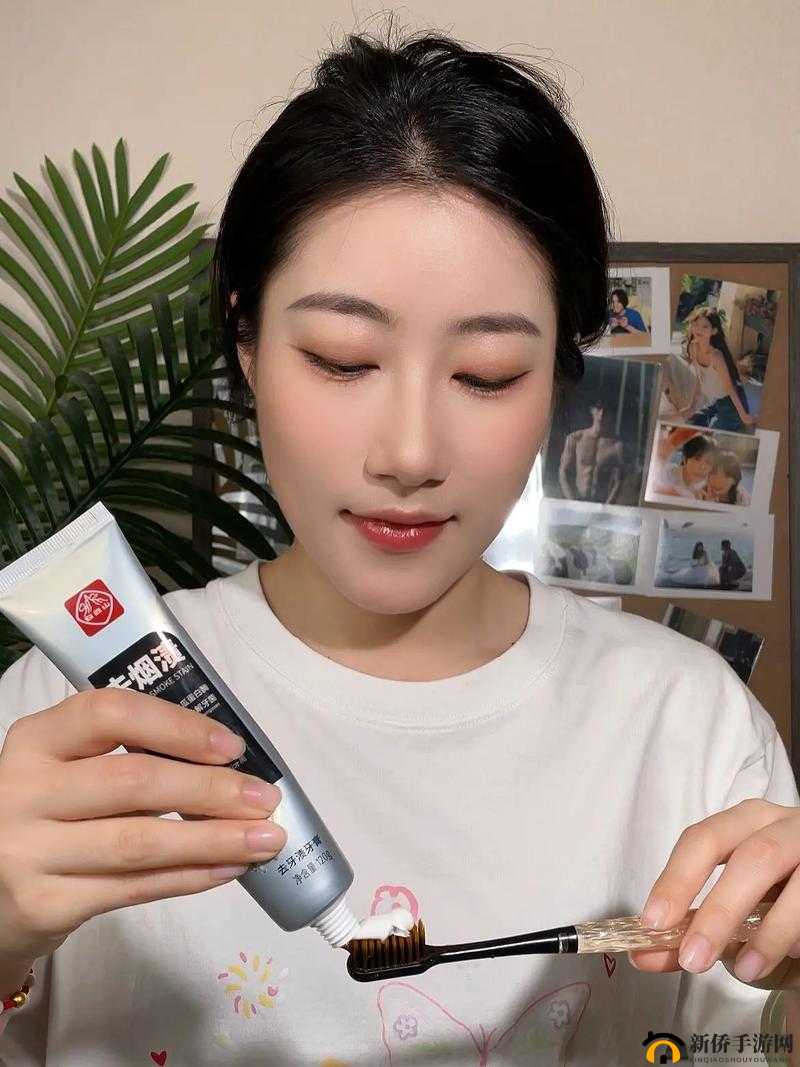 用牙齿轻吸咬小豆：一种别样的亲密体验
