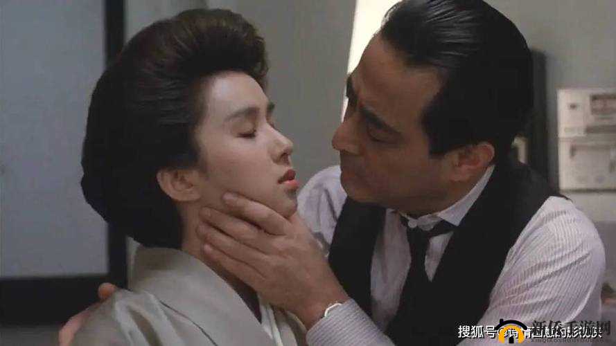 无码人妻丰满熟妇区毛片樱花视频：探索成人领域的情感世界