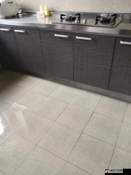 保洁阿姨：给钱就做服务吗？