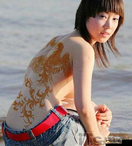 人体艺术模特张筱雨：展现女性之美