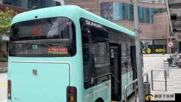 后 Yingdan 小镇公交车尺寸揭秘：探寻其内部空间奥秘